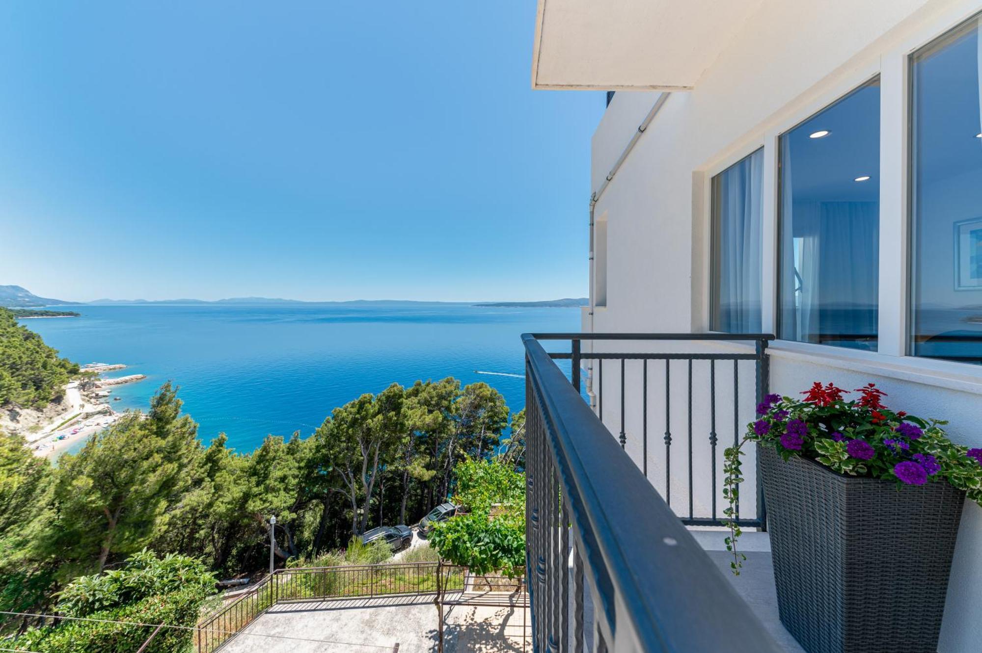 Seaview Apartments Nives Brela Dış mekan fotoğraf